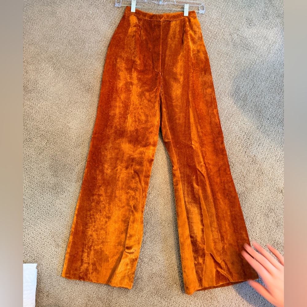 Vintage Velvet Wide-Leg Pants in Rich Orange - Picture 2 of 6